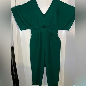 Sexy Green Jumpsuit that will compliment any height